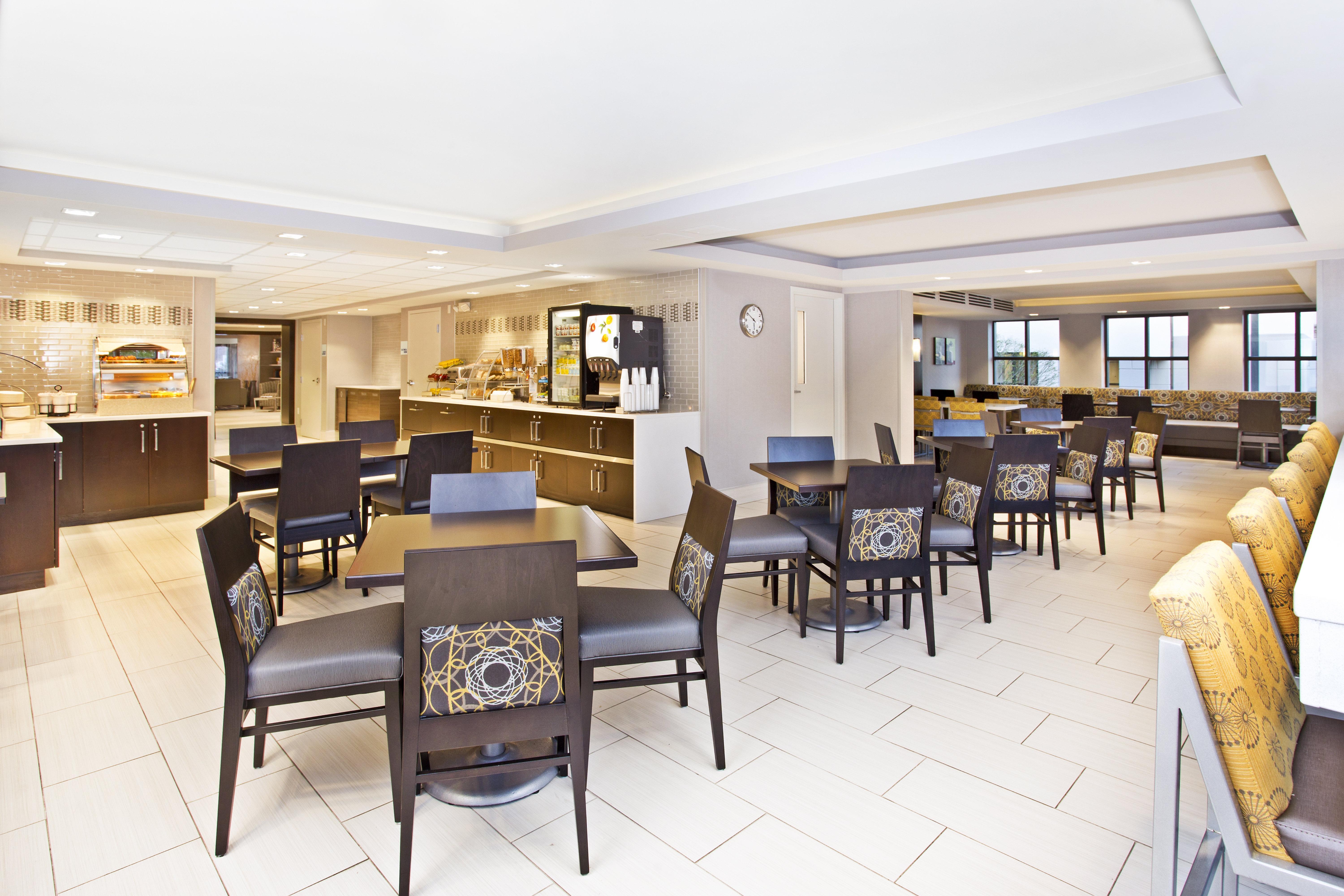 Holiday Inn Express Boston-Waltham By Ihg Екстер'єр фото