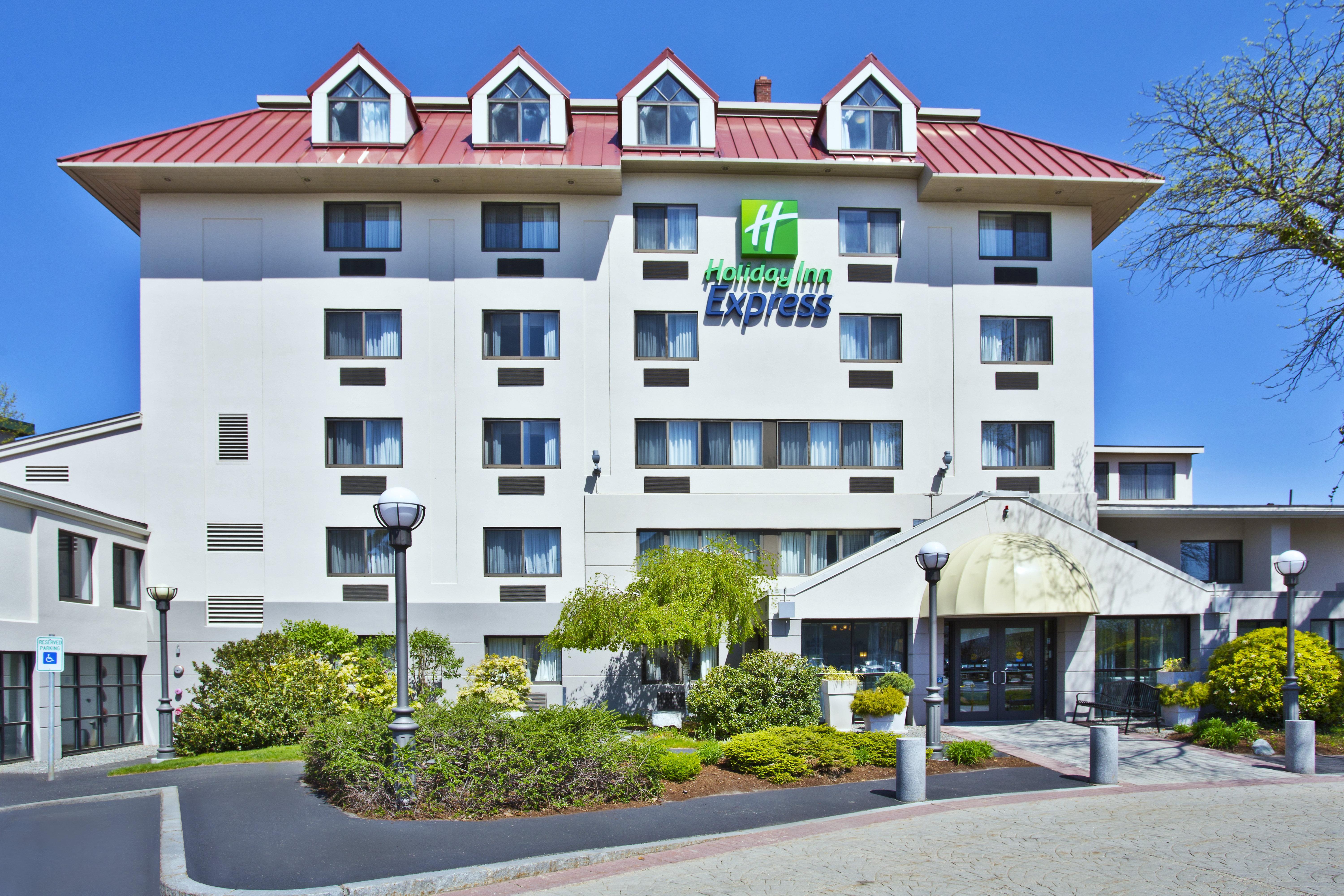 Holiday Inn Express Boston-Waltham By Ihg Екстер'єр фото